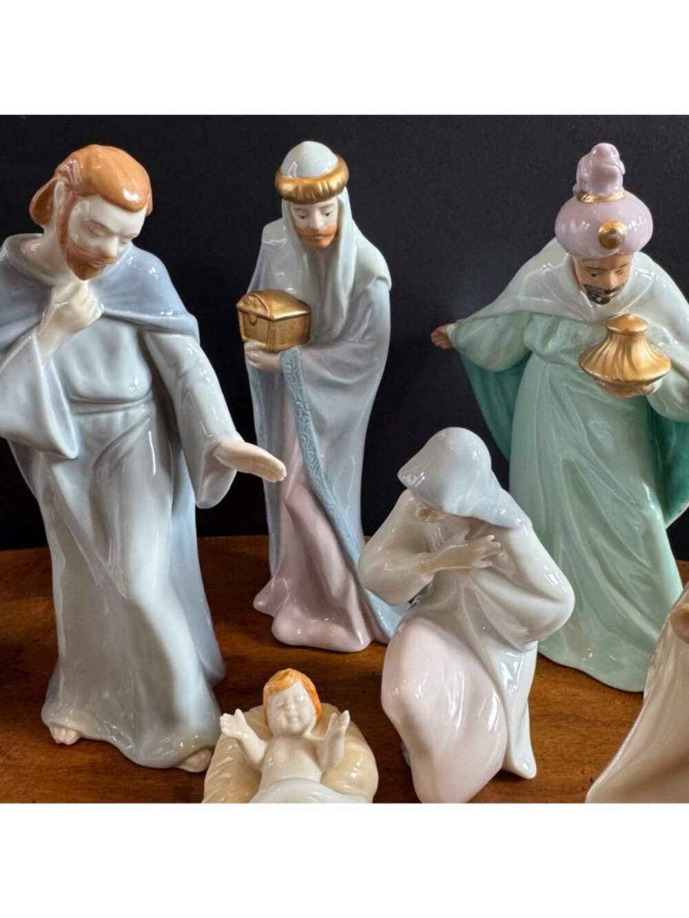 AVON Bethlehem Nativity Collection 8pc OBrien 1994 Christmas Figurine Set - Picture 2 of 16